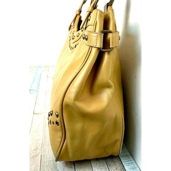 ROOMY NORDSTROM STUDDED TAN BEIGE GENUINE LEATHER TOTE SHOULDER BAG BOHO HANDBAG - Picture 3 of 9